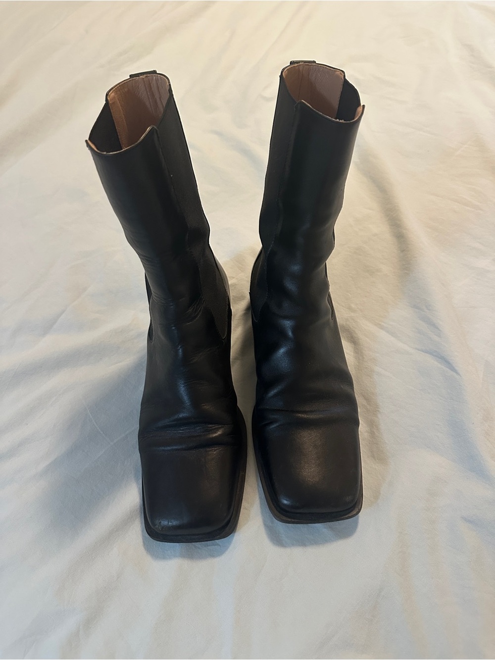 Black Leather Women’s Chelsea Boots
